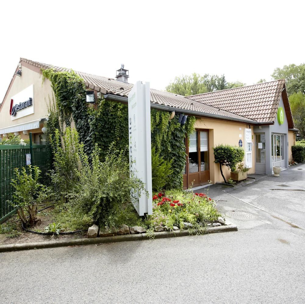 Hotel Campanile Aix-En-Provence Est - Meyreuil Exterior foto